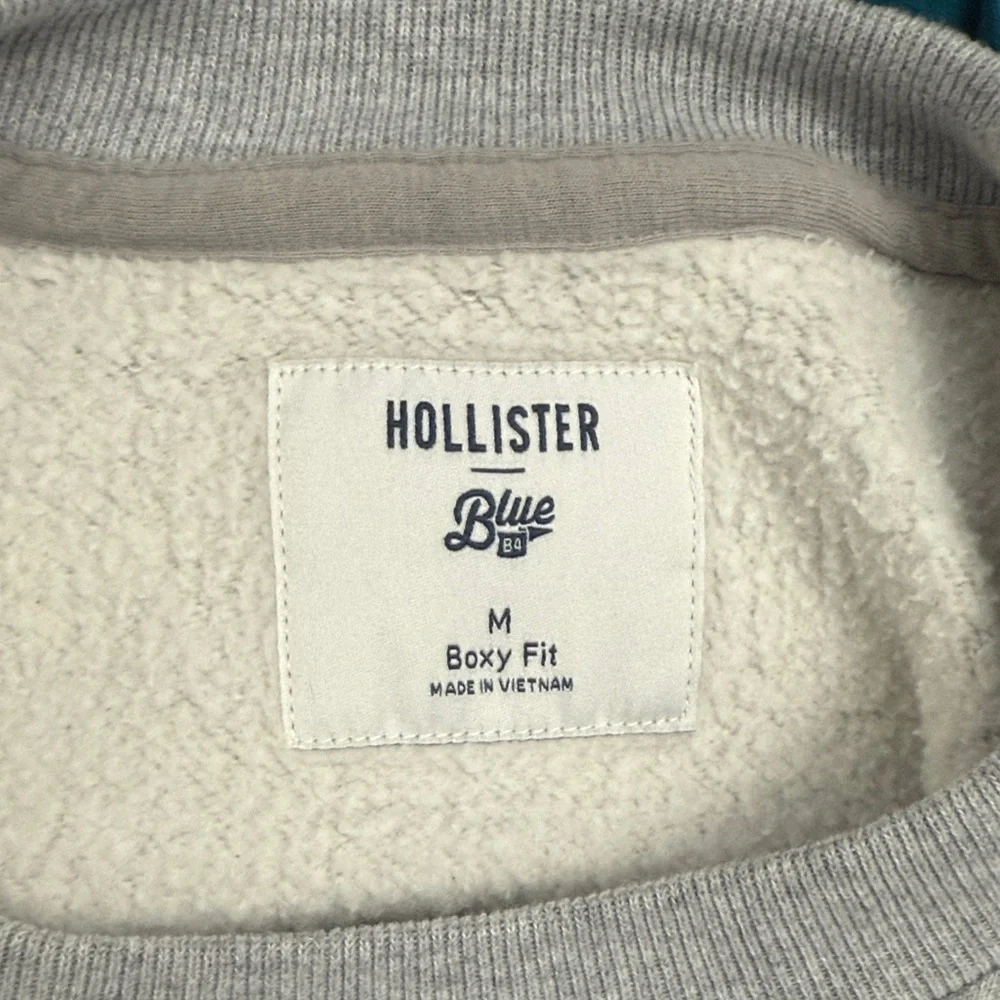 Hollister Rutgers Gray Crewneck Sweater - Picture 2 of 3